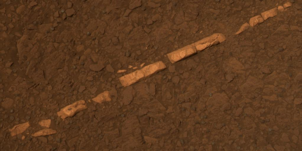 Ancient Mars Rocks Could Have Sheltered Life, Study Suggests